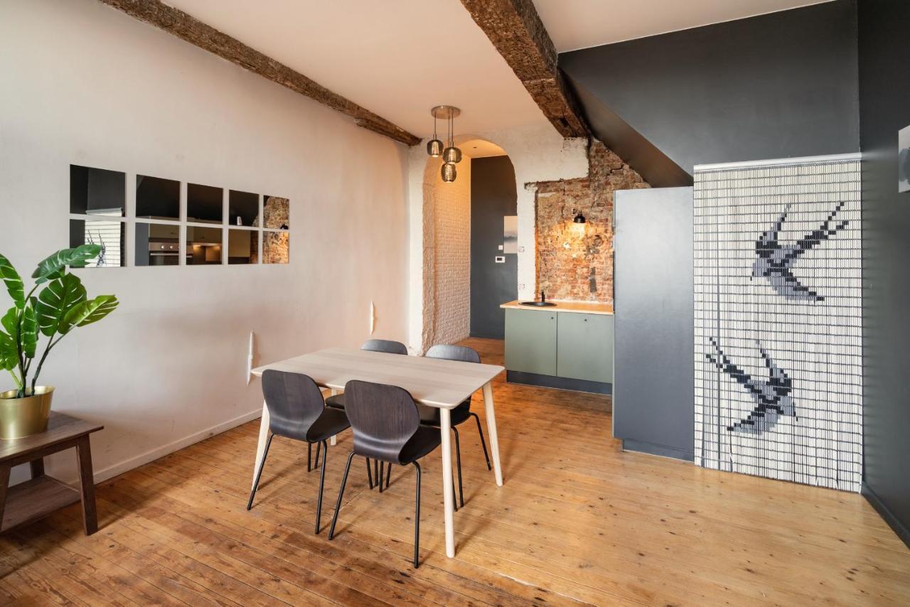 Charming Two-Bedroom River Side Apartment Amberes Exterior foto
