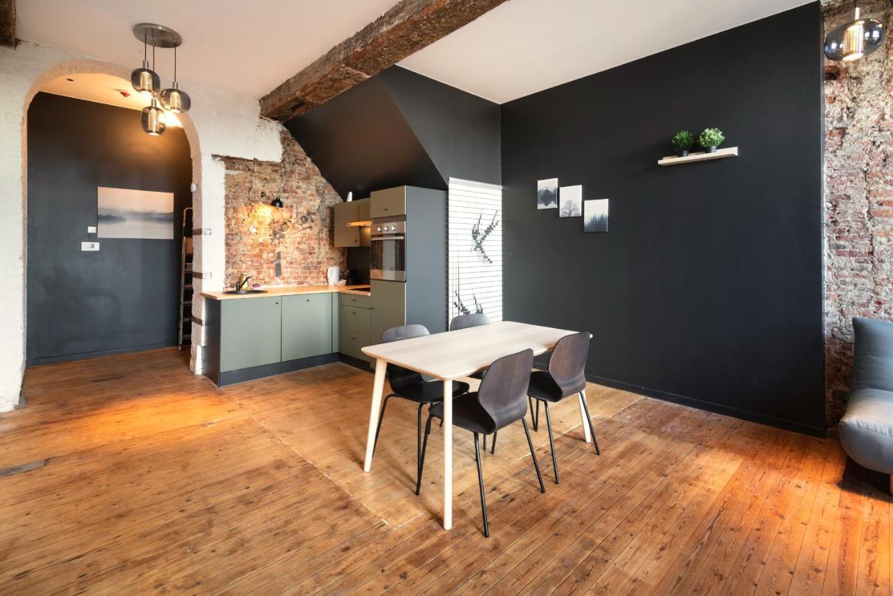 Charming Two-Bedroom River Side Apartment Amberes Exterior foto