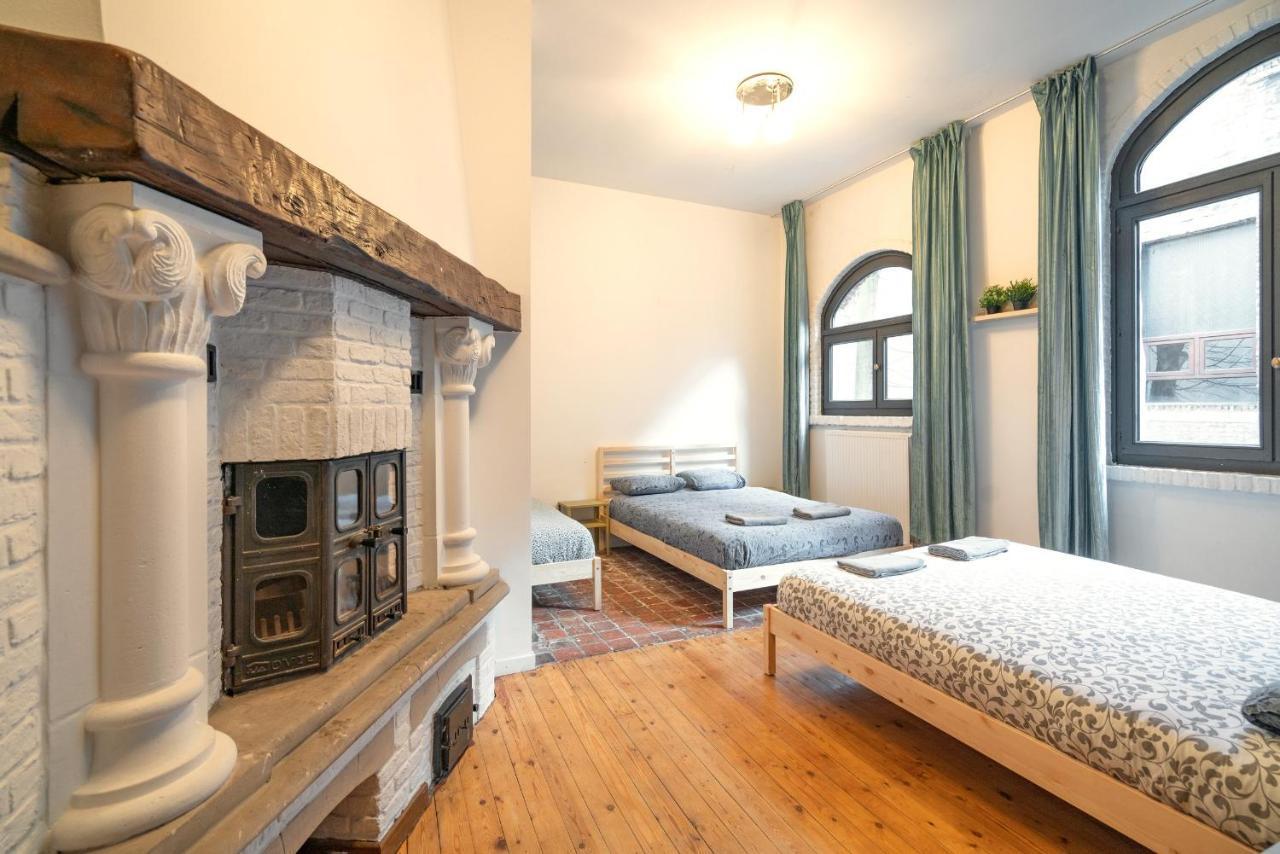 Charming Two-Bedroom River Side Apartment Amberes Exterior foto