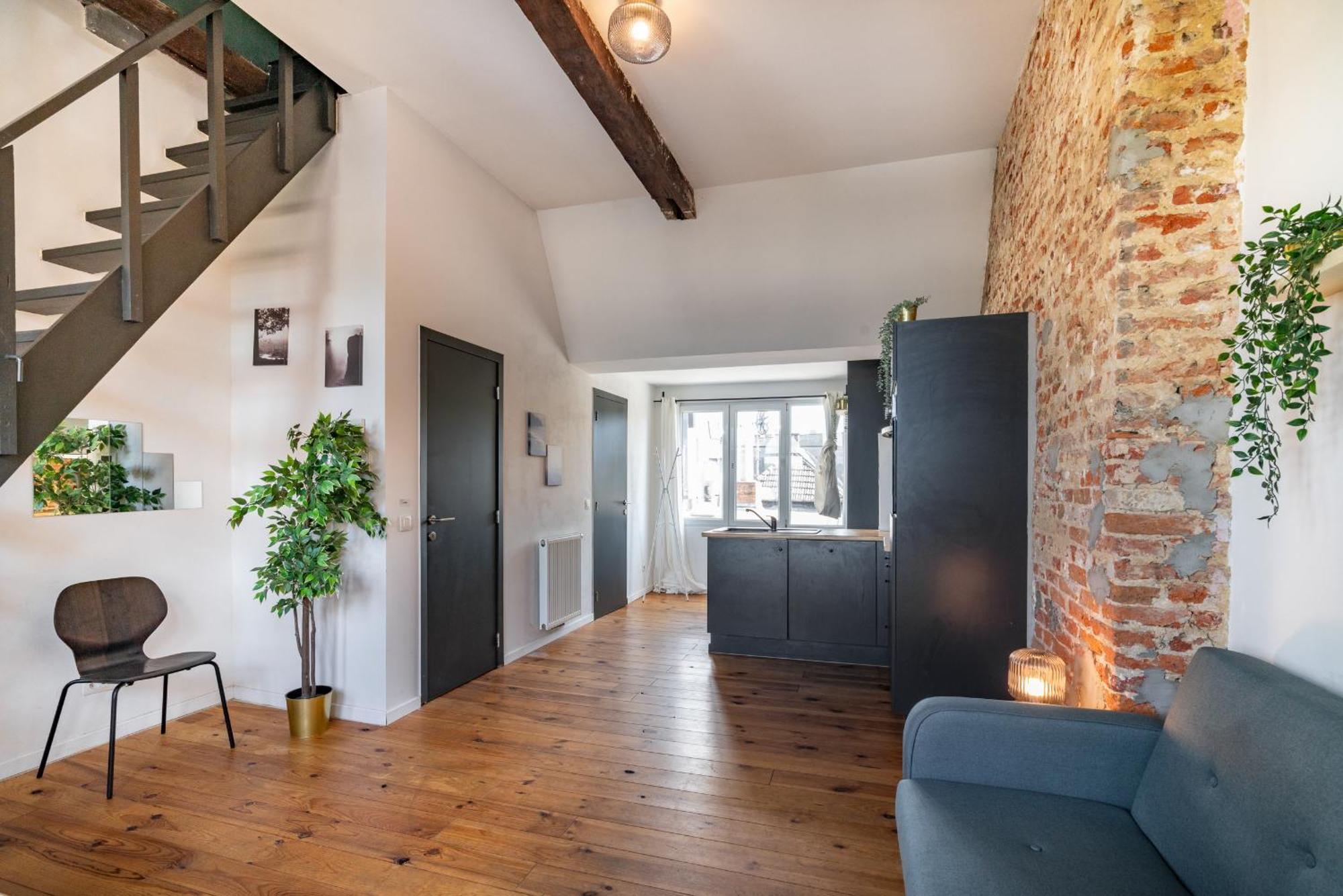 Charming Two-Bedroom River Side Apartment Amberes Exterior foto