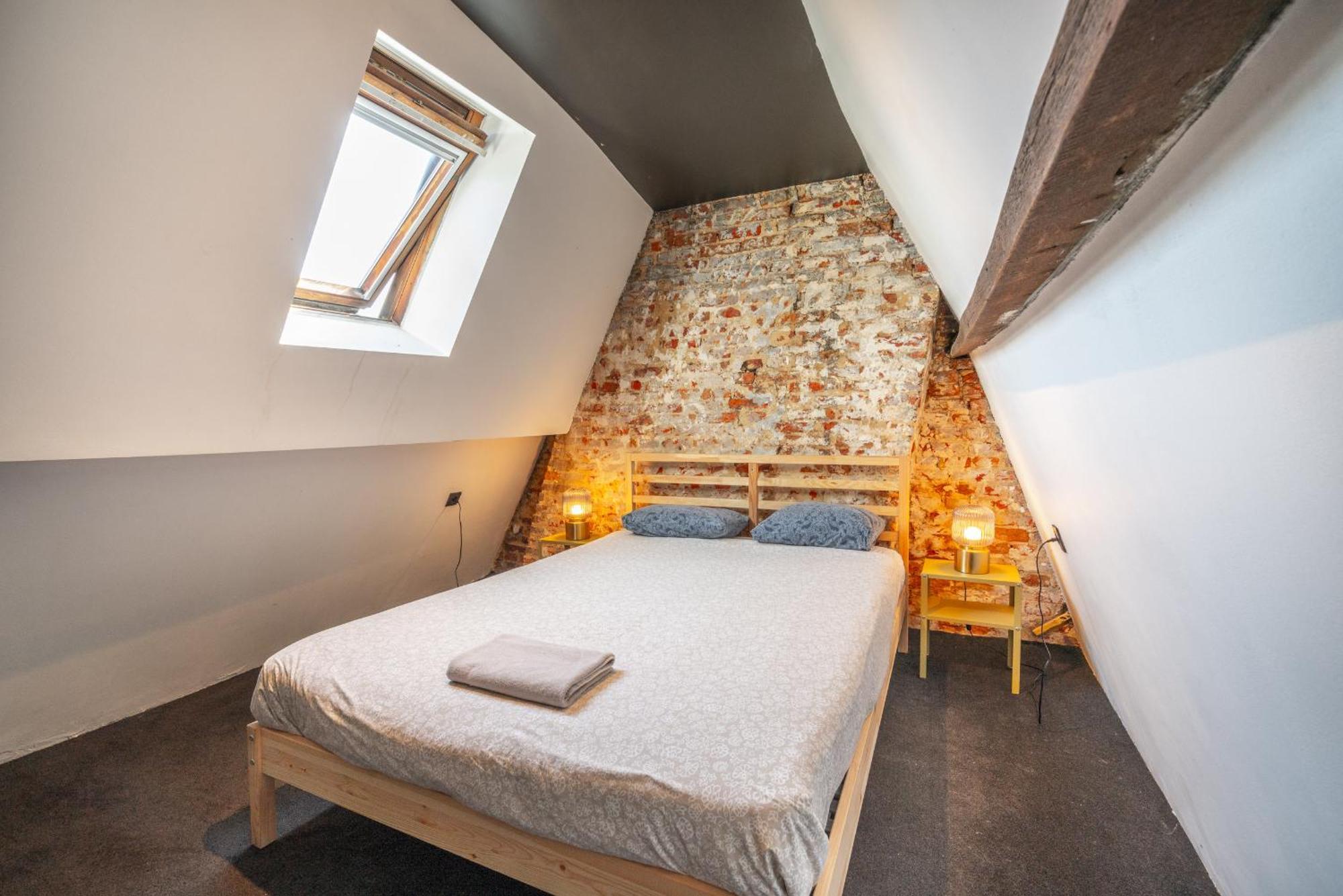 Charming Two-Bedroom River Side Apartment Amberes Exterior foto